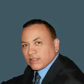 Bild von Joe Santa Cruz, Real Estate