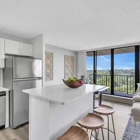 Kitchen with counter