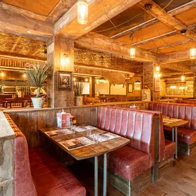 Hickory's Smokehouse Swindon - Family Dining Area