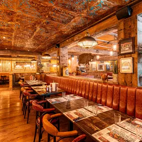 Hickory's Smokehouse Swindon - Family Dining Area