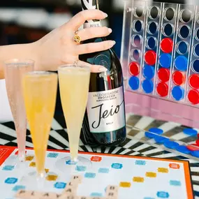 Mornings were made for mimosas, live beats, and sunshine pouring over downtown—join us every Sunday for the brunch experience you didn’t know you needed.