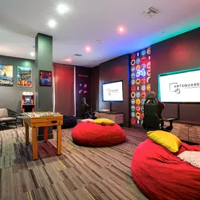 Bild von Artsquare at Hallandale