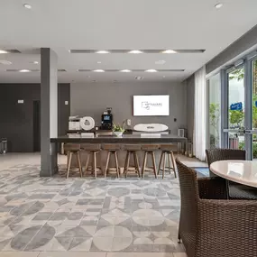 Bild von Artsquare at Hallandale