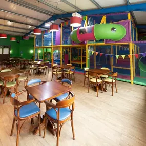 Bild von Bee Hive Wacky Warehouse