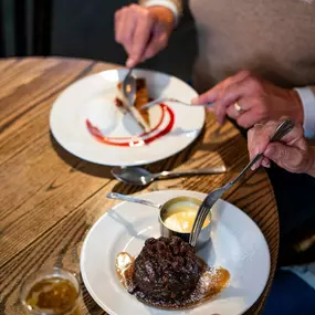 Caramelised Biscuit Cheesecake and Chocolate Fondant