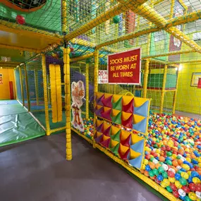 Bild von Phantom Winger Wacky Warehouse