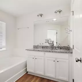 Bild von Vaughn Townhomes