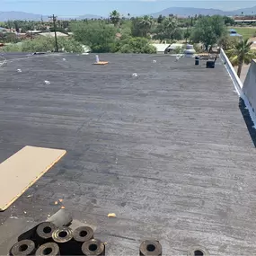 Commercial Roofing by Universal Roofing LLC in Tucson, AZ
Universal Roofing LLC recently completed a commercial roofing project in Tucson, AZ, using high-performance TPO membrane over ISO board insulation. This energy-efficient system offers superior UV resistance, durability, and waterproof protection—ideal for flat and low-slope commercial buildings in Arizona’s extreme climate. From office buildings and retail centers to industrial facilities, our team delivers expert commercial roofing solut