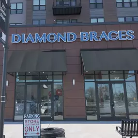 Bild von Diamond Braces Orthodontist: Braces & Invisalign