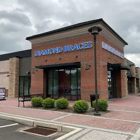 Bild von Diamond Braces Orthodontist: Braces & Invisalign