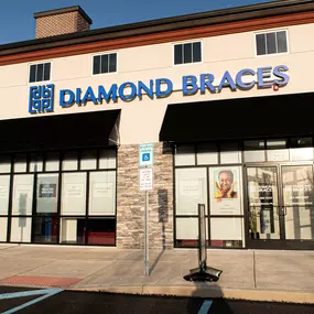Bild von Diamond Braces Orthodontist: Braces & Invisalign