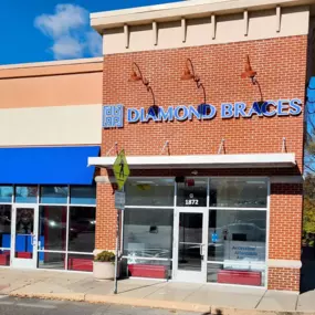 Bild von Diamond Braces Orthodontist: Braces & Invisalign