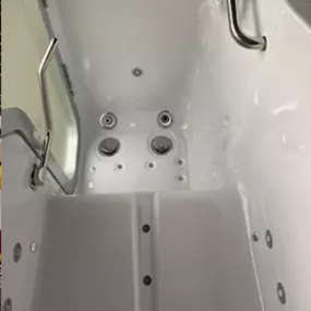 Bild von AZ Tub Guy