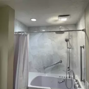 Bild von AZ Tub Guy