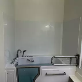 Bild von AZ Tub Guy