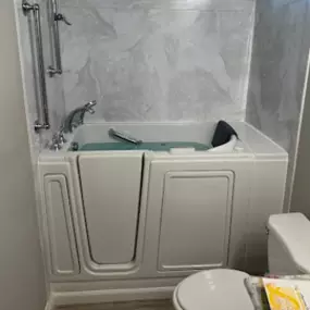 Bild von AZ Tub Guy