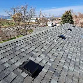 Bild von White Rhino Roofing and Construction