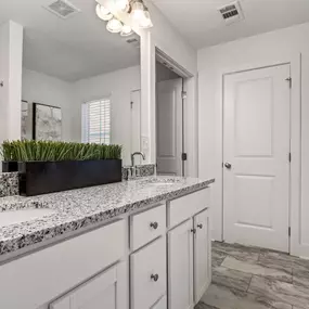 Bild von Centennial Ridge Townhomes