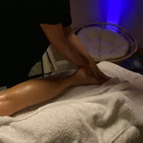 Bild von MelodiAy     Massage Wellness und Prävention