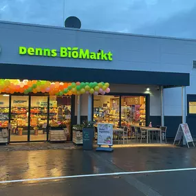 Denns BioMarkt Ingelheim Eingangsbereich