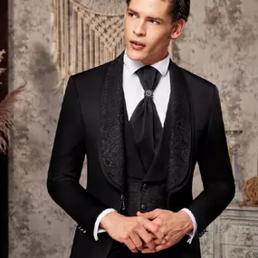 Bild von B X TAILOR & ALTERATION, Men & Women Suit Alterations