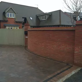 Bild von Creative Driveways Patios Paving Landscaping