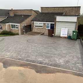 Bild von Creative Driveways Patios Paving Landscaping