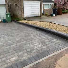 Bild von Creative Driveways Patios Paving Landscaping