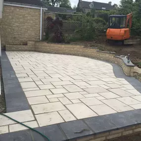 Bild von Creative Driveways Patios Paving Landscaping