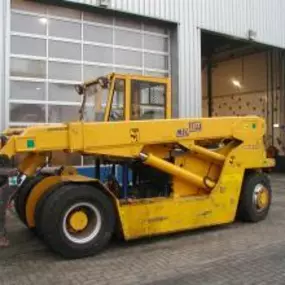 Santen Intern Transport BV Van