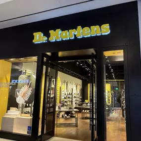 Bild von Dr. Martens Del Amo