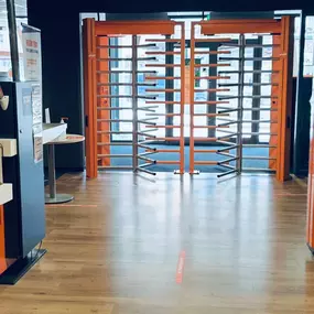 Basic-Fit Tilburg Heuvel 24/7 - balie