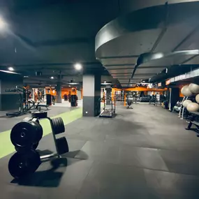 Basic-Fit Tilburg Heuvel 24/7 - functional zone