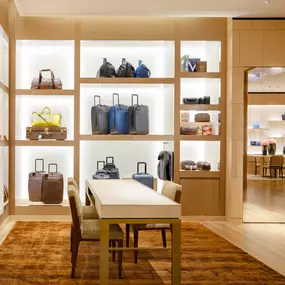 Bild von Louis Vuitton Houston Saks
