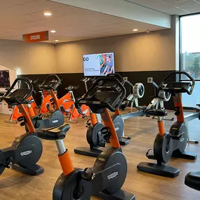 Basic-Fit Den Haag Sylvain Poonsstraat 24/7 - virtual cycling