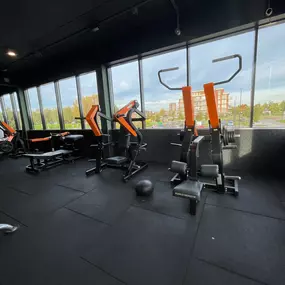 Basic-Fit Den Haag Sylvain Poonsstraat 24/7 - free weight zone
