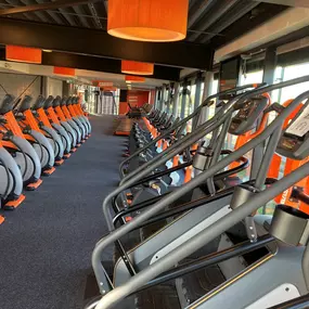 Basic-Fit Emmen Bislett 24/7 - cardio