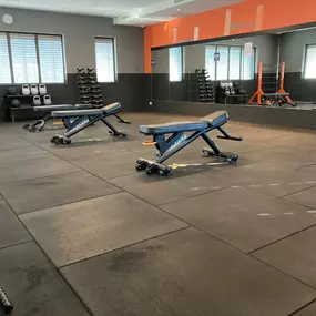 Basic-Fit Emmen Bislett 24/7 - free weight zone