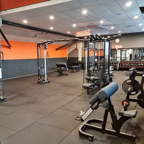 Basic-Fit Den Bosch Victorialaan 24/7 - free weight zone