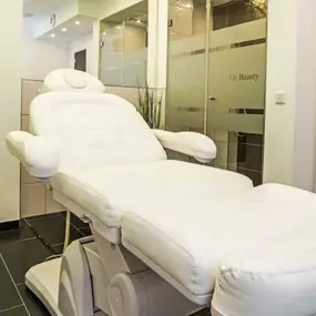 JONENsports bietet Beauty & Massagen in Düsseldorf
