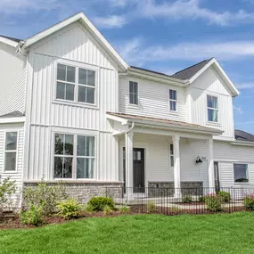 Stoner Prairie - Sheridan II - Model Home - Farmhouse Exterior