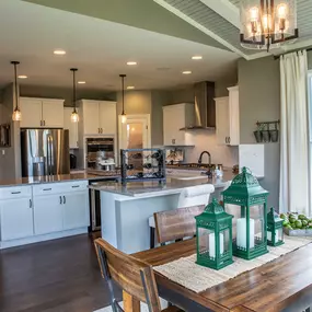 Sheridan II Floor Plan - Model Home - Kitchen and Morning Room