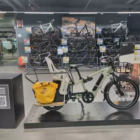 Bild von DECATHLON Berlin Alexanderplatz Fahrradgeschäft
