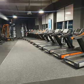 Basic-Fit Deventer Boreelplein - cardio