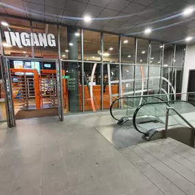 Basic-Fit Deventer Boreelplein - ingang