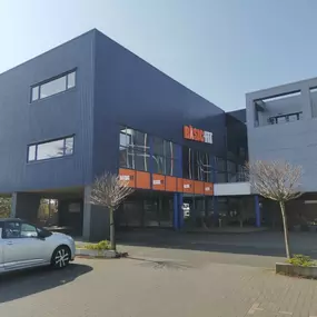 Basic-Fit Gennep Kleermakersgroes - entree