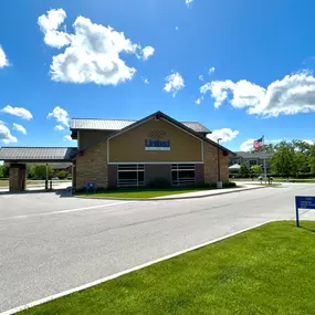 Side-view of United Federal Credit Union's Edison Lakes branch