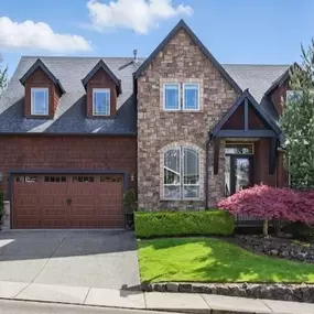We make buying or selling a home a simple and enjoyable process by putting your needs first.