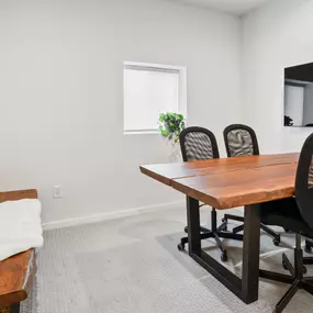 From pricing to staging to closing, Evergreen helps sellers maximize value without the usual stress.