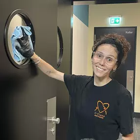Bild von C-Clean Services - Gebäudereinigung   Hauswartung   Privatunterhaltsreinigung